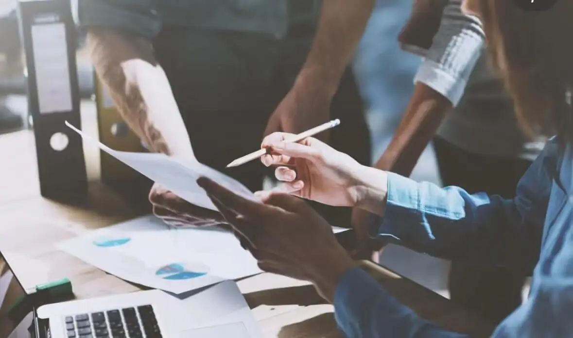 哪里旅游住店便宜又好吃